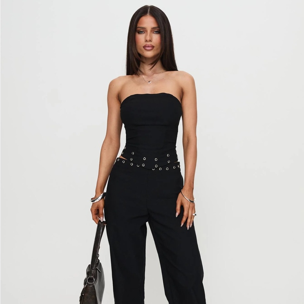 Princess Polly “Passionate Strapless Top”